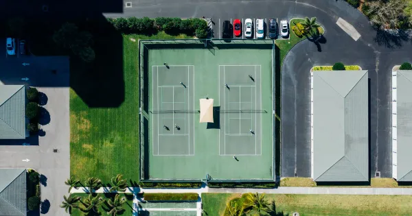 Tenis Ayakkabısı Seçimi ve Kort Tipleri