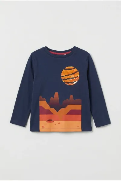 Erkek Çocuk Gezegen Detaylı Pullu T-Shirt