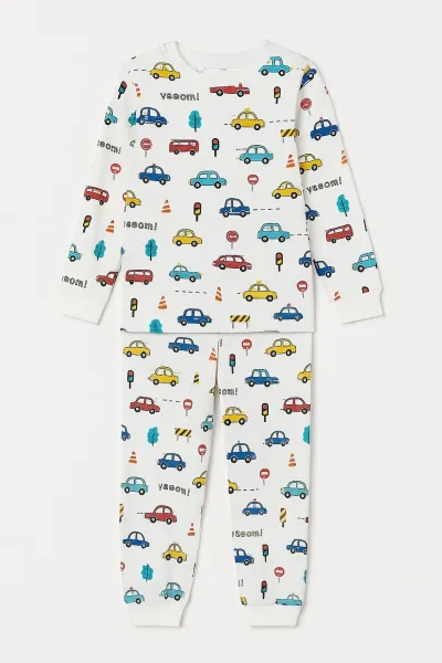 Erkek Çocuk Araba Desenli Pijama Takımı