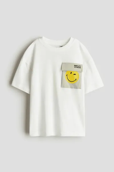 Erkek Çocuk Sırtı Baskılı Cepli T-Shirt