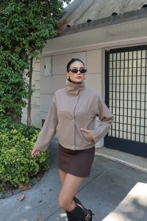Gabardin Kumaş Dik Yaka Çıtçıtlı Ceket Bej