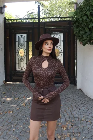 Transparan Leopar Desenli Damla Dekolteli Bluz Leopar