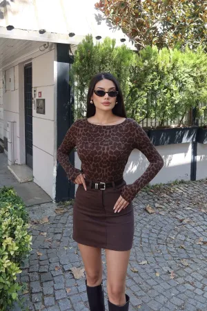 Leopar Kumaş Sırt Dekolteli Zincirli Bluz Leopar Leopar 4