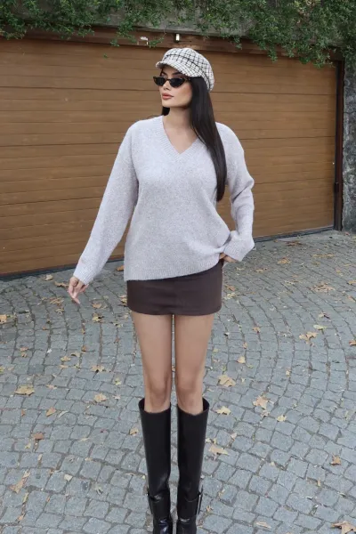 V Yaka Oversize Triko Kazak — Bej
