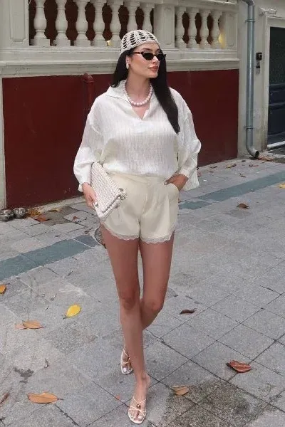 Çizgili Transparan Kumaş Polo Yaka Bluz — Bej