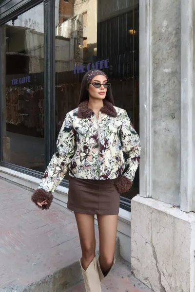 Çiçek Desenli Kürk Yaka Ceket — Çok Renkli