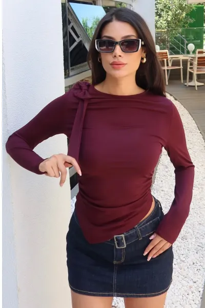 Omuz Bağlamalı Asimetrik Kesim Bluz — Bordo
