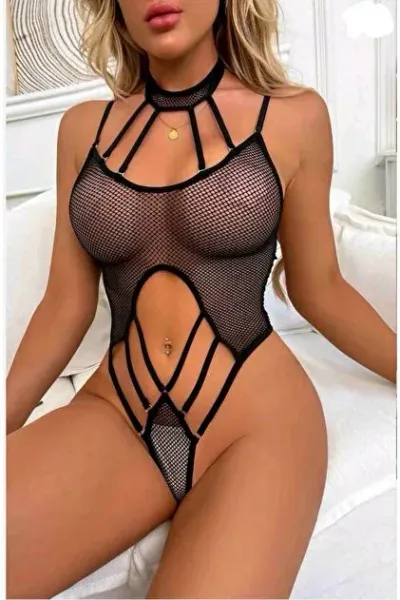 Siyah File Detaylı Boyun Bantlı Dekolteli Kadın Bodysuit