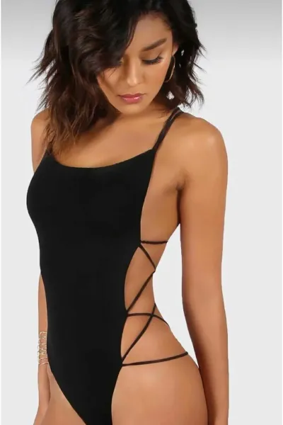 Siyah Yan İp Detaylı Dekolteli Esnek Kadın Bodysuit