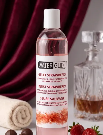 Water Glide Çilek Aromalı Su Bazlı Kayganlaştırıcı Jel 400 ml