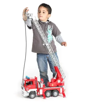 Bruder Man Merdivenli İtfaiye Aracı 02771