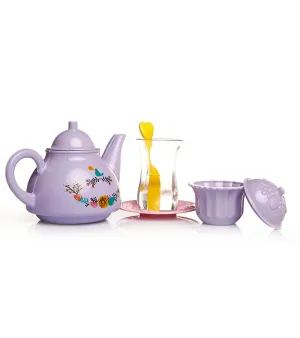 KARTELADA İNCE BELLİ ÇAY VAKTİ