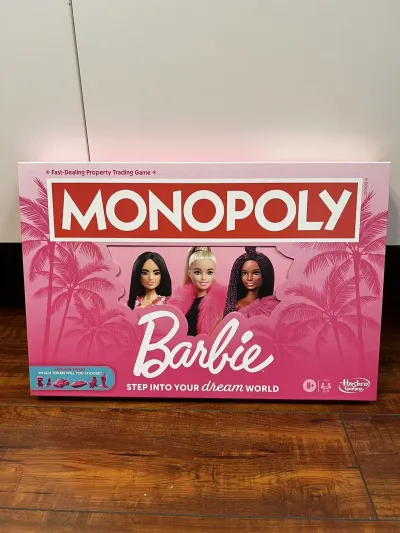 Hasbro Monopoly Barbie G0038