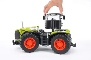 Bruder Class Xerıon 5000 Traktör 03015