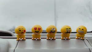 ZIPP ZIPP EMOJİ KAFALAR