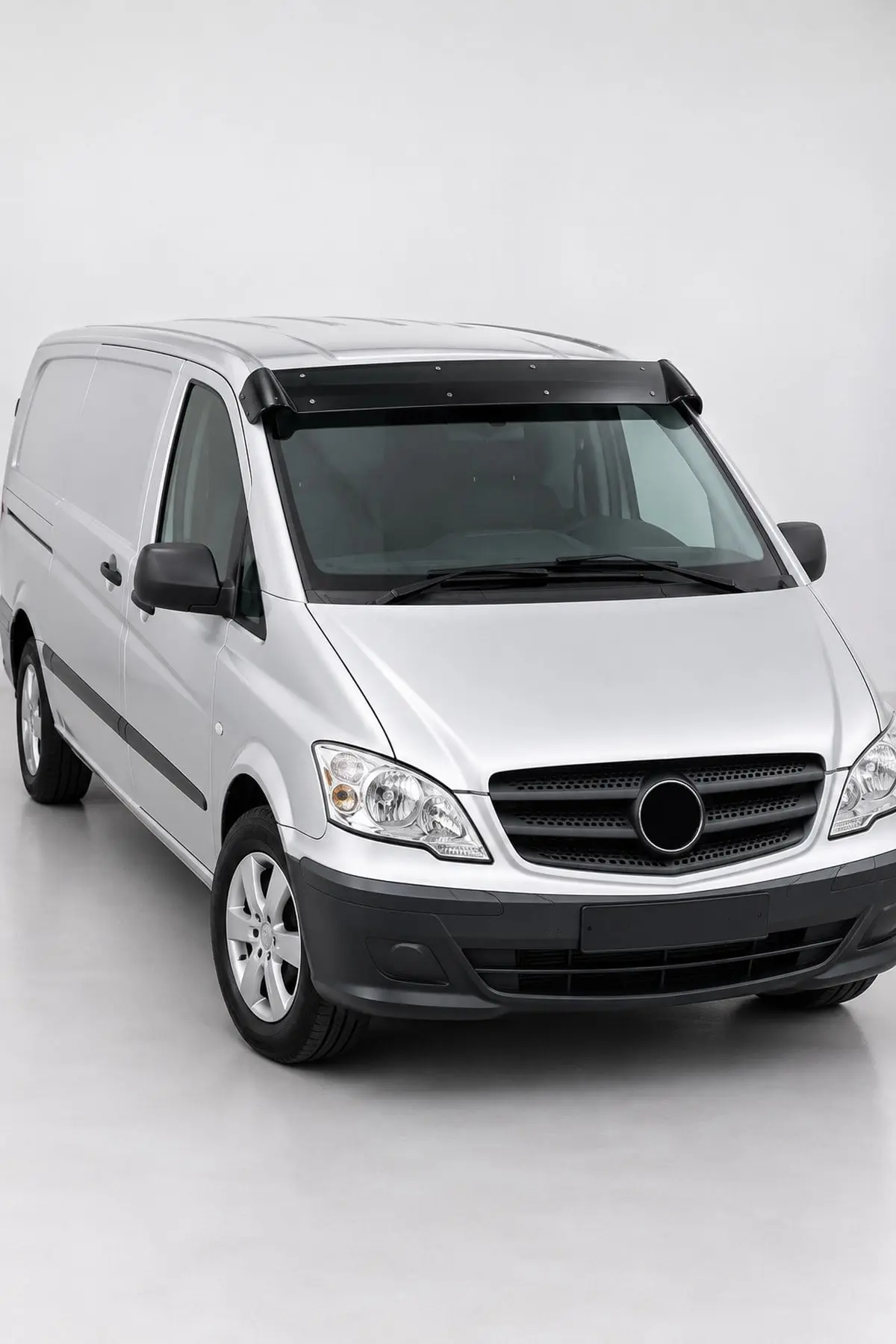 Mercedes-Benz Vito 2011-2014 Uyumlu Ön Cam Dış Güneşlik (Sunvisor) ABS Siyah (1)