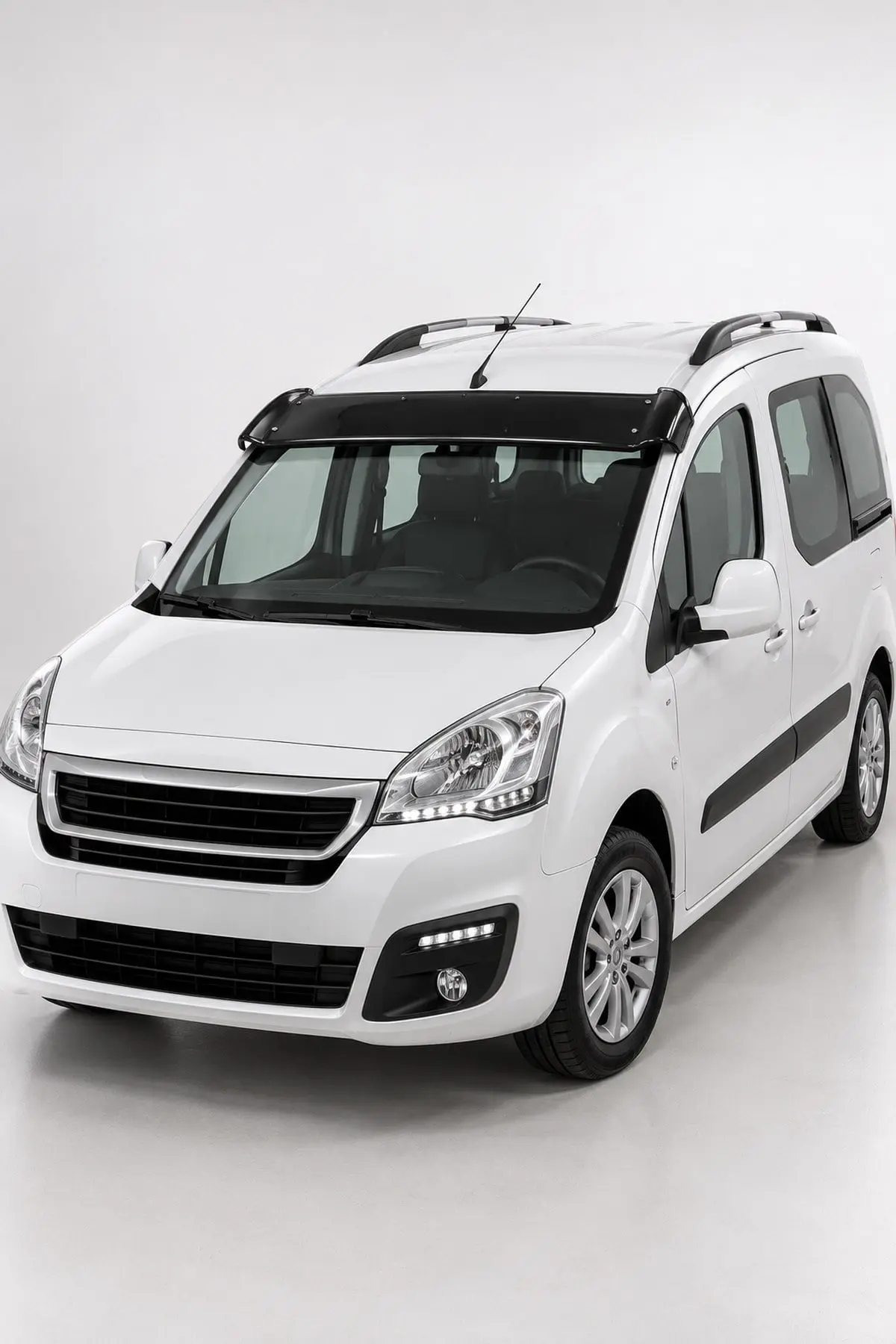 Peugeot Partner Tepee 2015-2018 Uyumlu Ön Cam Dış Güneşlik (Sunvisor) ABS Siyah (1)