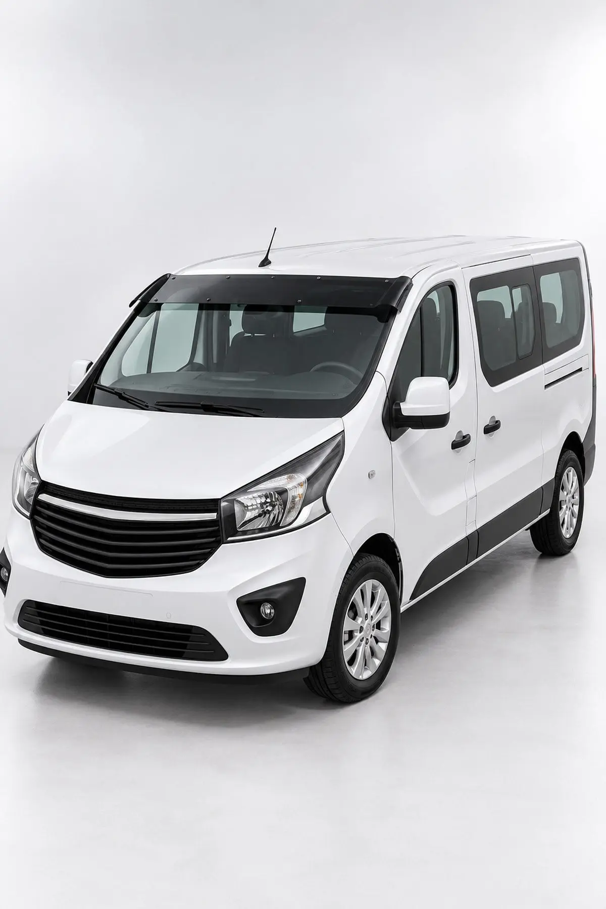 Opel Vivaro 2014-2018 Uyumlu Ön Cam Dış Güneşlik (Sunvisor) ABS Siyah (1)