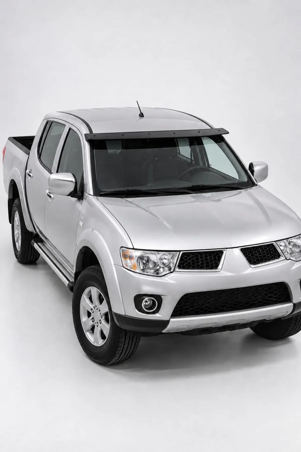 Mitsubishi L200 2007-2015 Uyumlu Ön Cam Dış Güneşlik (Sunvisor) ABS Siyah (1)