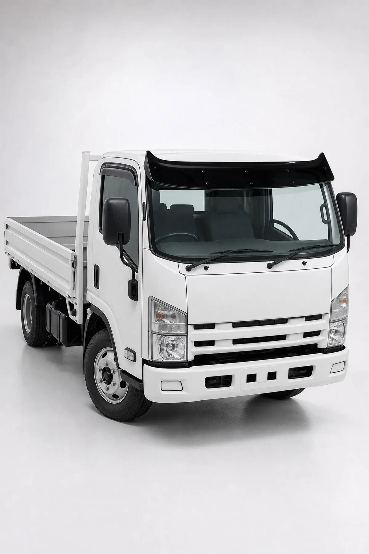 Isuzu NPR 2010 ve Sonrası Uyumlu Ön Cam Dış Güneşlik (Sunvisor) ABS Siyah (1)