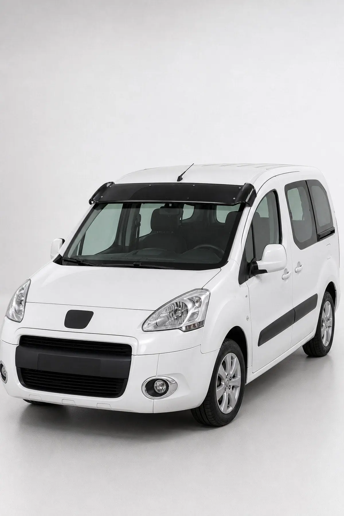 Peugeot Partner Tepee 2009-2015 Uyumlu Ön Cam Dış Güneşlik (Sunvisor) ABS Siyah (1)