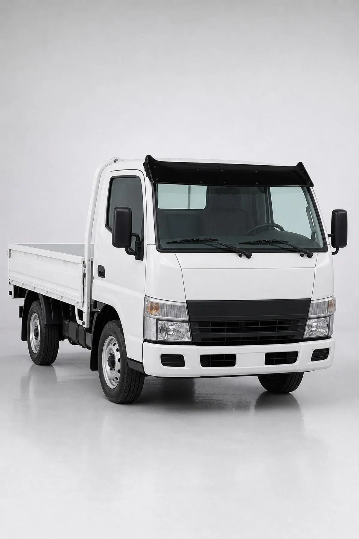 Mitsubishi Canter 2013 ve Sonrası Uyumlu Ön Cam Dış Güneşlik (Sunvisor) ABS Siyah (1)