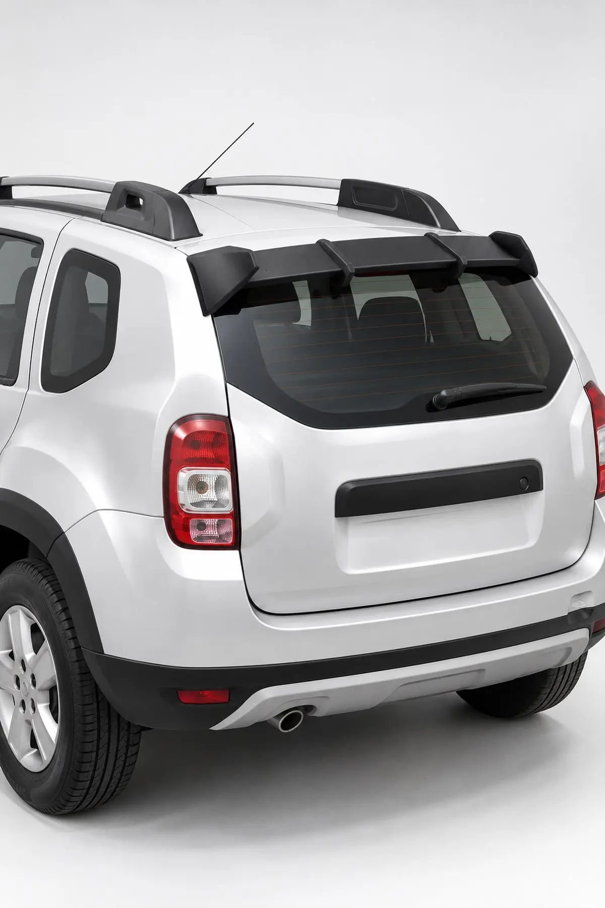 Dacia Duster 2010-2017 Uyumlu Yarasa Model Arka Cam Spoyleri 3 Parça ABS Mat Siyah (1)