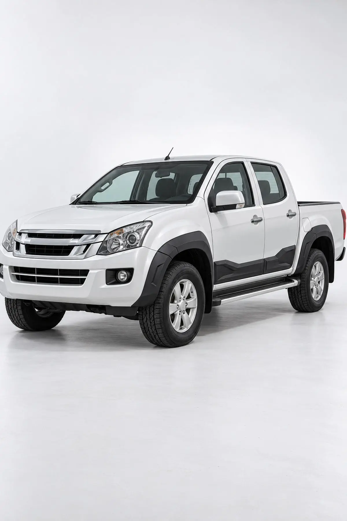 Isuzu D-Max 2012-2019 Uyumlu Yarasa Model Çamurluk Dodiği 4 Parça ABS Mat Siyah (1)