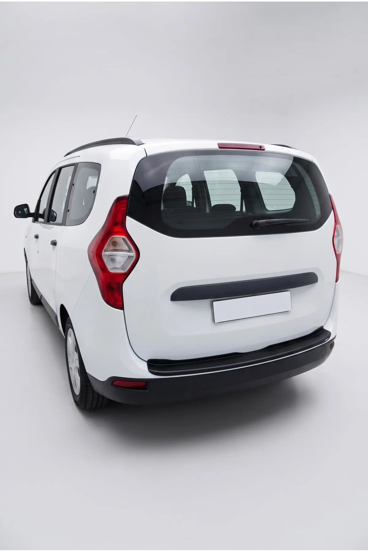 Dacia Lodgy 2013 ve Sonrası Uyumlu Arka Tampon Eşiği Koruma ABS Mat Siyah (1)