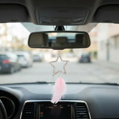 Oto İç Aynası Süsü Yıldız Detaylı Tüy ve Taş Aksesuarlı Pudra Pembe
