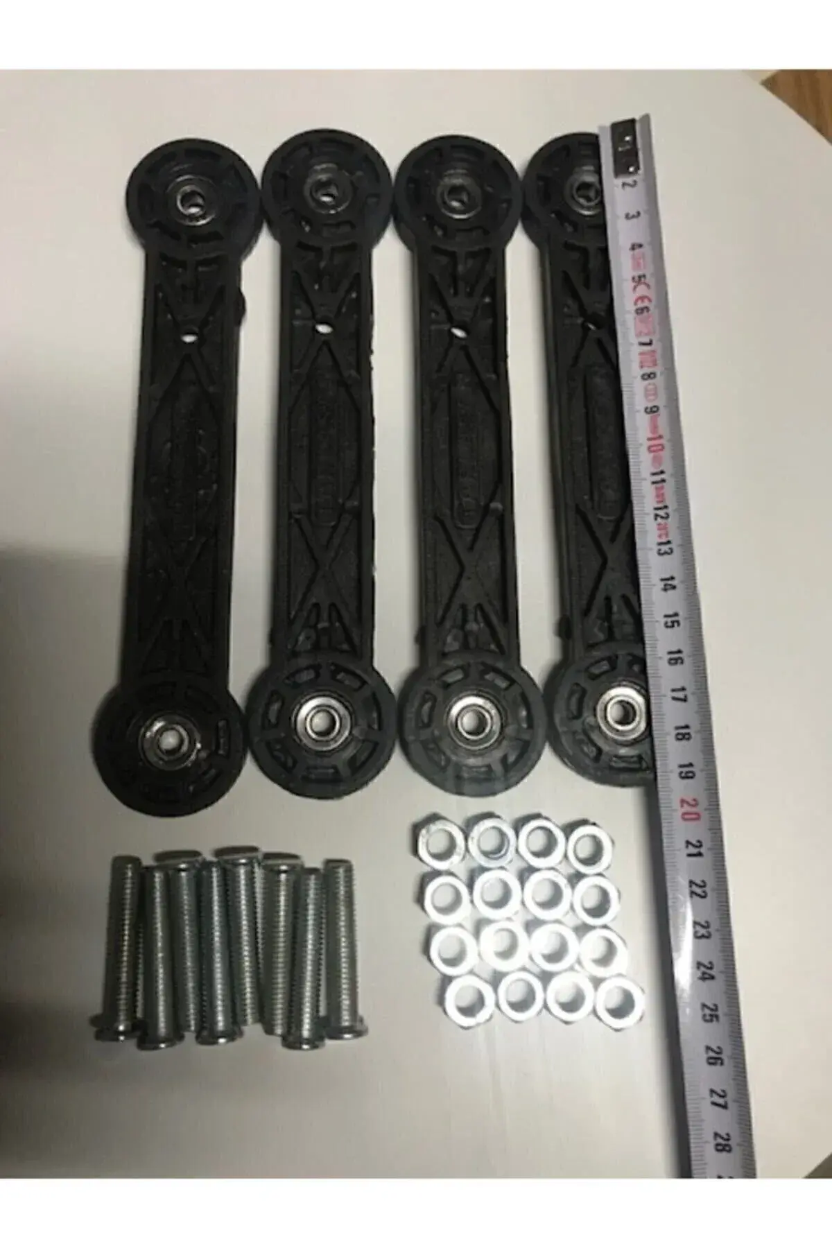 19 Cm Beşik Sallama Aparatı - 4 Adet, 1 Takım Gönderimli Delık Arası 15,5 Cm