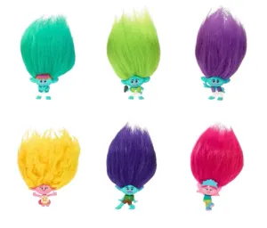 Mattel Trolls Band Together Sürpriz Figür – 1 adet çantaya takılabilen sürpriz troll figür