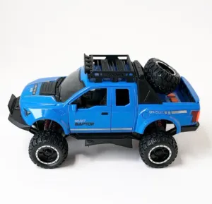 Işıklı Müzikli Lüks Off-Road Jeep Oyuncak Araba – Süspansiyonlu, Yedek Lastikli, 1:16 Model (3+ Yaş)