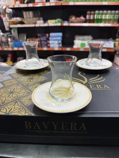 Bavyera 12 Parça 6 Kişilik Çay Bardağı Seti – Gold Yaldızlı Cam Bardak ve Desenli Çay Tabağı Takımı