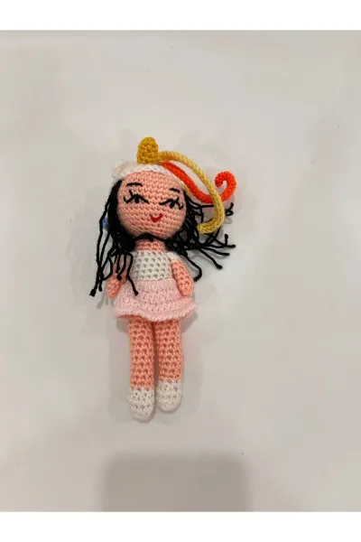 Amigurumi Gökkuşağı Saçlı Bebek Anahtarlık — Açık Pembe