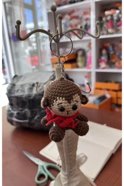 Amigurumi Maymun Anahtarlık 7 cm — Kahverengi