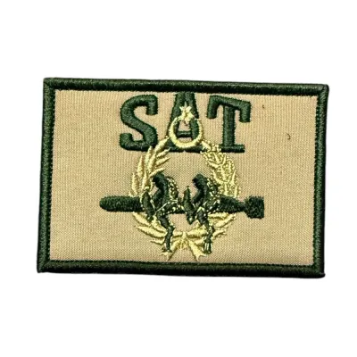 Tan Rengi Zemin Yeşil SAT Logolu Patch Nakış