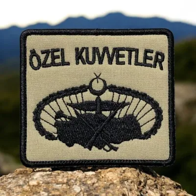 Tan Rengi Zemin Özel Kuvvetler Bröve Arma Patch