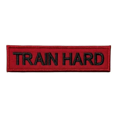 Kırmızı Zemin Train Hard Yazılı Patch Peç
