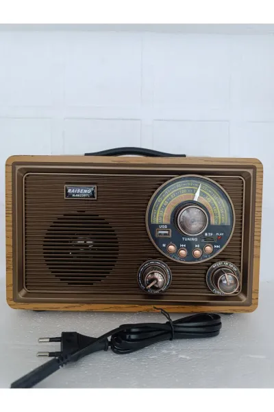 Speaker Fm Radyo Bluetooth Hoparlör Mp3 Çalar Usb Tf Aux Ses Bombası Kablosouz Hoparlör — Kahverengi
