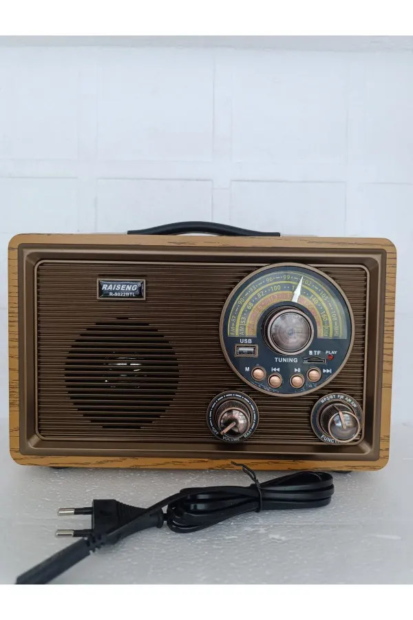 Speaker Fm Radyo Bluetooth Hoparlör Mp3 Çalar Usb Tf Aux Ses Bombası Kablosouz Hoparlör — Kahverengi
