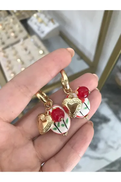 Kalp Charmlı Seramik Model Küpe