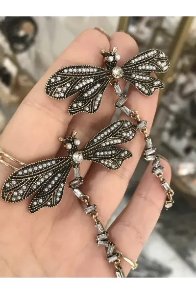 Tasarım Kelebek Model Taşlı Küpe