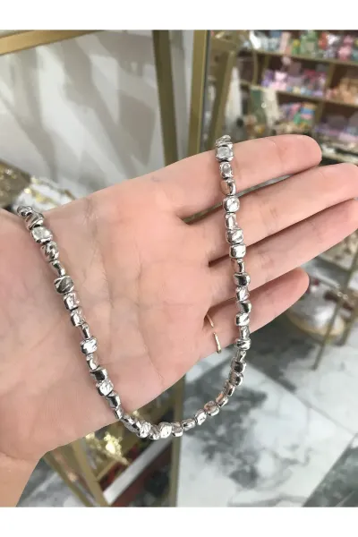 Silver Detaylı Ezme Model Kolye
