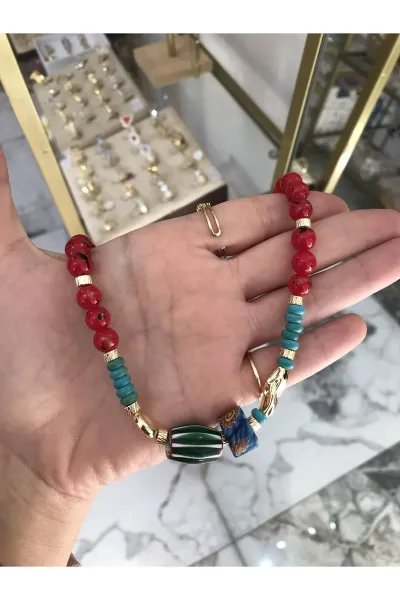 Kırmızı Doğal Taş Detaylı Boncuk Model Etnik Kolye