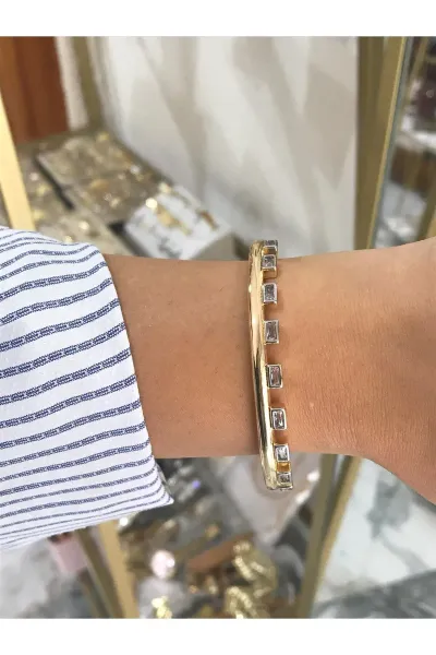 Düz ve Taş Detaylı Kelepçe Model Bileklik