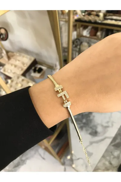 Harf Detaylı Taşlı Yılan Sırtı Model Bileklik ( F Harfi) kararmaz