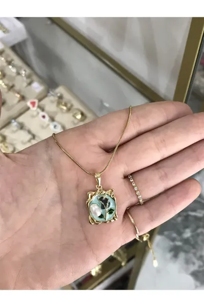 Lale ve Gold Detaylı Çelik Sanat Kolye