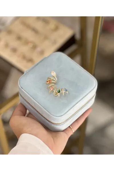 Renkli Taş Detaylı Kıkırdak Model Küpe