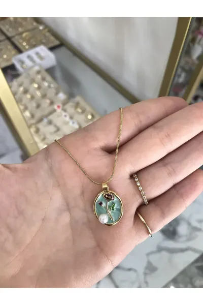 Çiçek Detaylı Çelik Sanat Kolye
